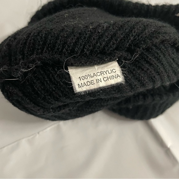 Neff Black Ribbed “License To Ride” Patch Beanie - Picture 5 of 5